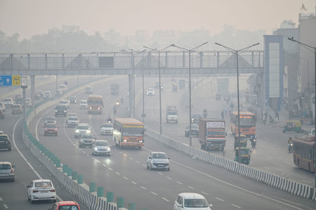 NEW DELHI, INDIA - NOVEMBER 1: Smog and pollution near Akshardham temple Road area after Diwali festival, People burning fire crackers on the occasion of Diwali festival despite of the ban by Delhi Government , on November 1, 2024 in New Delhi, India. Delのeditorial素材