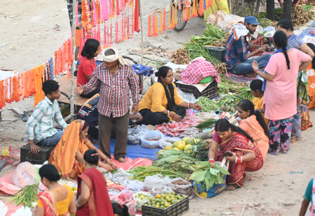 NEW DELHI INDIA NOVEMBER 5 2024 People buy pooja ingredients for the ahead of Chhath Puja at Geeta Colony on November 5 2024 in New Delhi India Photo by Sonu Mehta Hindustan Timesのeditorial素材