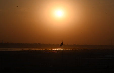 PRAYAGRAJ INDIA DECEMBER 10 2024 Pictures of flags set at the Kumbh site by Sadhus from various Akhadas ahead of the Mahakumbh 2025 on December 10 2024 in Prayagraj India Photo by Deepak Gupta Hindustan Timesのeditorial素材