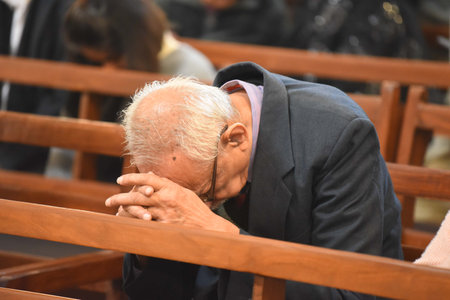 GURUGRAM, INDIA - DECEMBER 25: Christian devotees offer prayers in the Church of the Epiphany on the occasion of Christmas at civil lines near Tank Park, on December 25, 2024 in Gurugram, India. (Photo by Parveen Kumar/Hindustan Times )のeditorial素材