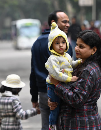 NEW DELHI, INDIA - DECEMBER 29: Heavy rush on weekend in Delhi Zoo during cold weather on December 29, 2024 in New Delhi, India. North India is reeling under cold weather with temperatures plummeting across several states. As per IMD, the minimum temperatのeditorial素材