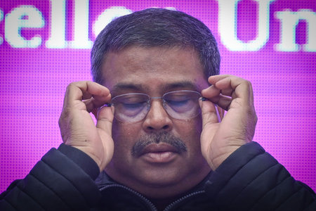 NEW DELHI, INDIA - JANUARY 4: Dharmendra Pradhan, Union Minister of Education along with Member of Parliament, Manoj Tiwari during âSamarpan Samarohâ, an event celebrating philanthropy, excellence, and community service, at North Campus, Delhi Universのeditorial素材