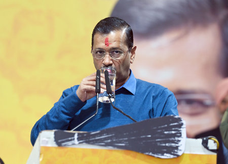 NEW DELHI, INDIA - JANUARY 22: Aam Aadmi Party National Convener Arvind Kejriwal addresses public meeting in the support of AAP candidate Anjana Parcha for upcoming Assembly election at 27, Block, Trilokpuri, on January 22, 2025 in New Delhi, India. (Photのeditorial素材