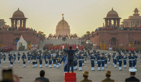 NEW DELHI INDIA JANUARY 27 2025 Indian Defence tri service personnel during the Full Dress Rehearsals for the upcoming Beating Retreat ceremony 2025 at Vijay Chowk on January 27 2025 in New Delhi India Photo by Raj K Raj Hindustan Timesのeditorial素材