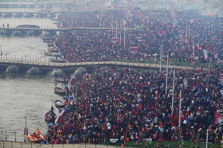 PRAYAGRAJ, INDIA - JANUARY 28: A large number of devotees took a holy dip in Triveni Sangam on the eve of 'Mauni Amavasya' on January 28, 2025 in Prayagraj, India. (Photo by Deepak Gupta/Hindustan Times )のeditorial素材