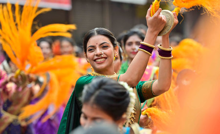 MUMBAI, INDIA - MARCH 30: Women dressed in traditional attire participate in a rally on the occasion of Gudi Padwa,at Girgoan, on March 30, 2025 in Mumbai, India. Gudi Padwa is a significant festival celebrated by Hindus in Maharashtra, and Yugadi in Karnのeditorial素材