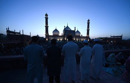 NEW DELHI, INDIA - MARCH 30: The Illuminated Jama Masjid on the eve of Eid-ul-Fitr festival, on March 30, 2025 in New Delhi, India. (Photo by Sonu Mehta/Hindustan Times )のeditorial素材