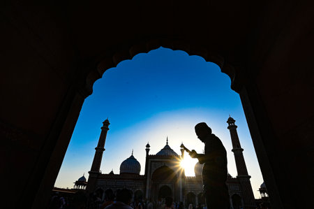 NEW DELHI, INDIA - MARCH 30: Devotees seen a day before EID festival at Jama Masjid, on March 30, 2025 in New Delhi, India. (Photo by Sanchit Khanna/Hindustan Times )のeditorial素材