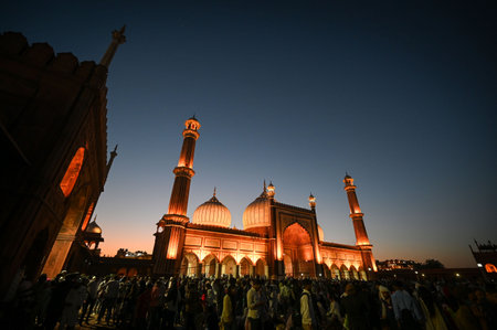 NEW DELHI, INDIA - MARCH 30: Devotees seen a day before EID festival at Jama Masjid, on March 30, 2025 in New Delhi, India. (Photo by Sanchit Khanna/Hindustan Times )のeditorial素材