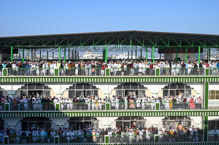 NOIDA, INDIA - MARCH 31: Muslims offer prayers (namaz) on the occasion of Eid-Ul-Fitr at the Sector 8 Jama Masjid , on March 31, 2025 in Noida, India. Muslims around the world are getting into the festive Eid spirit as the holy month of Ramadan concludes.のeditorial素材