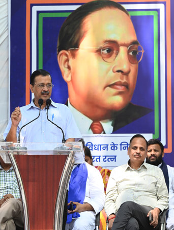 NEW DELHI INDIA APRIL 14 2025 AAP national convener Arvind Kejriwal speaks along with AAP leader Manish Sisodia Satyendar Jain Atishi AAP Delhi President Saurabh Bhardwaj paying floral tribute flower to portrait of Bharat Ratna Babasaheb Bhimrao Ambedkar のeditorial素材