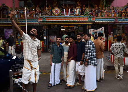 MUMBAI INDIA APRIL 14 2025 Members of the Malayali community gathered at an Asthika temple in the Matunga area to celebrate Vishu the New Year according to the Malayalam calendar which is primarily observed in the Kerala on April 14 2025 in Mumbai India Pのeditorial素材