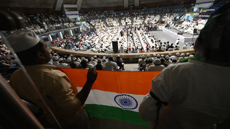 NEW DELHI INDIA APRIL 22 2025 People attend the Save Waqf Conference organised by All India Muslim Personal Law Board against the Waqf Amendment Act 2025 on April 22 2025 in New Delhi India Photo by Sonu Mehta Hindustan Timesのeditorial素材