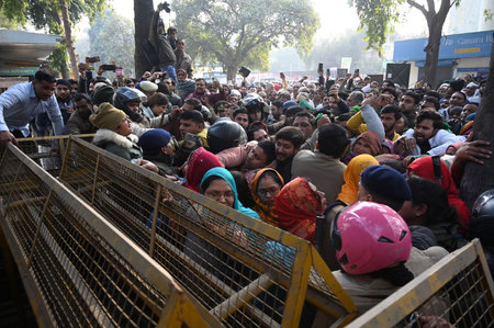 NOIDA, INDIA - JANUARY 18: Farmers of Bharatiya Kisan Parishad (BKP) locked one of the gates of the Noida authority demanding higher land compensation and rehabilitation facilities on January 18, 2024 in Noida, India.  (Photo by Sunil Ghosh/Hindustan Timeのeditorial素材