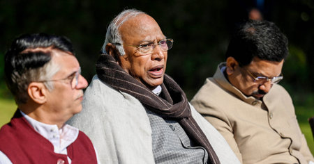 NEW DELHI, INDIA - FEBRUARY 8: Congress President Mallikarjun Kharge along with Pawan Khaera and MP Dr Syed Naseer Hussain releases Black Paper against the Modi government during a press conference, at his residence on February 8, 2024 in New Delhi, Indiaのeditorial素材