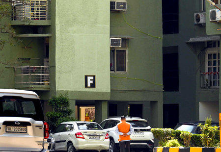 NEW DELHI, INDIA - FEBRURAY 22: CBI raids at residence of former Jammu and Kashmir governor Satya Pal Malik at Som Vihar in RK Puram in a corruption case linked to the Kiru Hydroelectric Power Project on February 22, 2024 in New Delhi, India. The probe agのeditorial素材