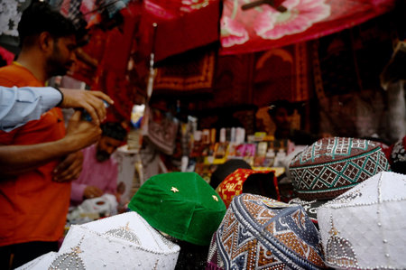 NOIDA, INDIA - APRIL 10: People shop ahead of Eid-ul-Fitr, at Sector 8 market, on April 10, 2024 in Noida, India. (Photo by Sunil Ghosh/Hindustan Times )のeditorial素材