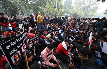 NEW DELHI, INDIA - JANUARY 3: Under 18 Junior Wrestlers protesting for non conduction of National Tournaments from a Year at Jantar Mantar on January 3, 2024 in New Delhi, India. Hundreds of junior wrestlers from Uttar Pradesh, Haryana, and Delhi protesteのeditorial素材