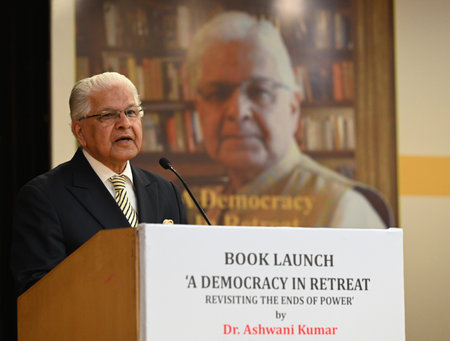 NEW DELHI, INDIA - DECEMBER 20: Congress leader and former Law Minister Ashwani Kumar speaks during the release of his book 'A Democracy In Retreat Revisiting The Ends Of Power' at India International Centre on December 20, 2023 in New Delhi, India. (Photのeditorial素材