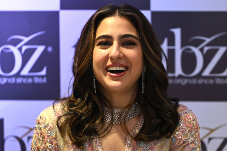 KOLKATA, INDIA - MAY 25:  Bollywood actress Sara Ali Khan interacts with media during promotion of a jewellery brand  on May 25, 2023 in Kolkata, India.  (Photo by Samir Jana/Hindustan Times)のeditorial素材