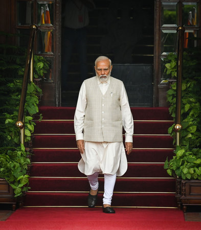 NEW DELHI, INDIA â JULY 21: Prime Minister Narendra Modi waits for the arrival of Sri Lankan President, Ranil Wickremesinghe, before a meeting at Hyderabad House on July 21, 2023 in New Delhi, India. The Sri Lankan President is on a two-day visit to Indのeditorial素材
