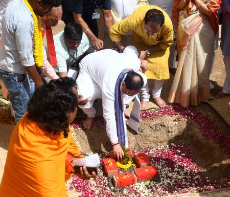 NEW DELHI INDIA JUNE 9 2023 BJP National President JP Nadda along with Delhi BJP President Virendra Sachdeva National vice president Baijayant Panda LOP Ramvir Singh Bidhuri and Other Senior Leaders offering prayers during the lay foundation for Delhi BJPのeditorial素材