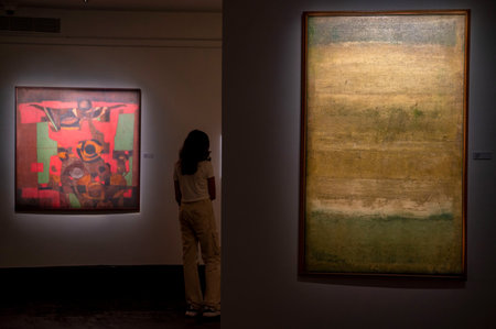 MUMBAI INDIA JUNE 16 2023 People visit during an exhibition of selected works of art from the famed Air India collection Maharaja s Treasure at National Gallery of Modern Art Fort on June 16 2023 in Mumbai India The inimitable exhibition has been curated のeditorial素材