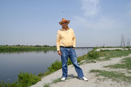NEW DELHI INDIA MAY 7 2023 Vinai Kumar Saxena Lieutenant Governor of Delhi inspects the Chinar Island during his visit to Mini Islands that are being rejuvenated by the authorities in Yamuna River near Yamuna Bazaar on May 7 2023 in New Delhi India Photo のeditorial素材