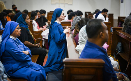 NEW DELHI INDIA APRIL 7 2023 Christians offer prayer in Sacred Heart Cathedral church on the occasion of Good Friday on April 7 2023 in New Delhi India Good Friday is a Christian holiday commemorating the crucifixion of Jesus Christ and his death at Calvaのeditorial素材
