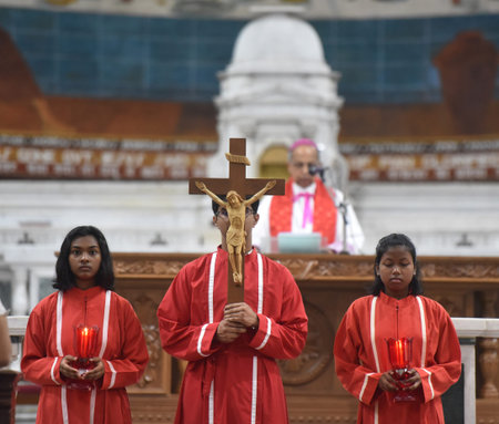 NEW DELHI INDIA APRIL 7 2023 Christians people attend a mass prayer to observe Good Friday at Sacred...