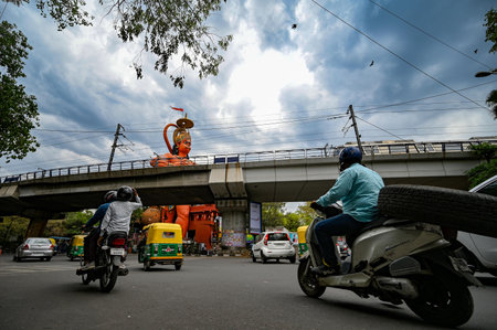 NEW DELHI INDIA APRIL 23 2023 Dark clouds hovering over the skies at Karol Bagh on April 23 2023 in New Delhi India The rain and cool winds are the result of a western disturbance that has been affecting northwest India Another western disturbance is set のeditorial素材