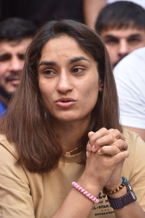NEW DELHI INDIA APRIL 23 2023 Wrestlers Vinesh Phogat breaks down while addressing a press conference during their protest against the Wrestling Federation of India at Jantar Mantar on April 23 2023 in New Delhi India Wrestlers resumed their protest againのeditorial素材