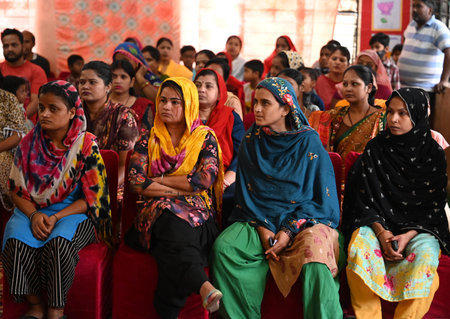 NEW DELHI INDIA APRIL 30 2023 Parents during interaction with teachers for MEGA PTM at MCD School at 28 Block West Patel Nagar on April 30 2023 in New Delhi India The event aimed at encouraging parents from both kinds of schools to participate in their chのeditorial素材
