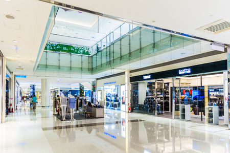 KAOHSIUNG- TAIWAN, 30 July 2017: Taiwan has many large department stores, a lot of people will come to this holiday shopping to buy things to spend a day off, 30 July 2017 in Kaohsiung, Taiwanのeditorial素材