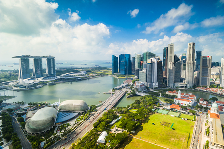 SINGAPORE - August 23, 2017:View from the infinity pool at Marina Bay Sandsのeditorial素材