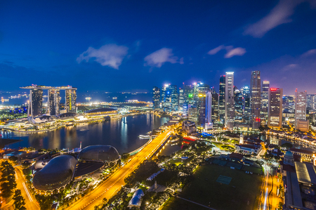 SINGAPORE - August 23, 2017:View from the infinity pool at Marina Bay Sandsのeditorial素材