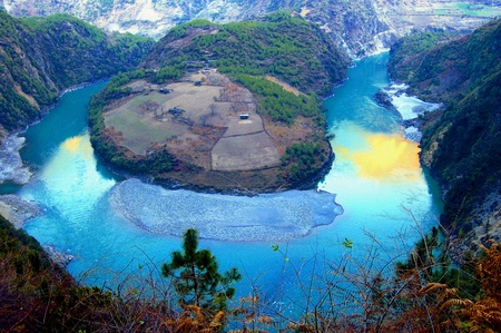 Nujiang river first bayの写真素材