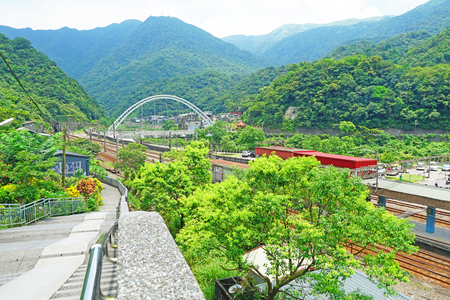 New Taipei City , Taiwan - July 28 , 2019 : Jieshou bridge cross the Keelung River.のeditorial素材