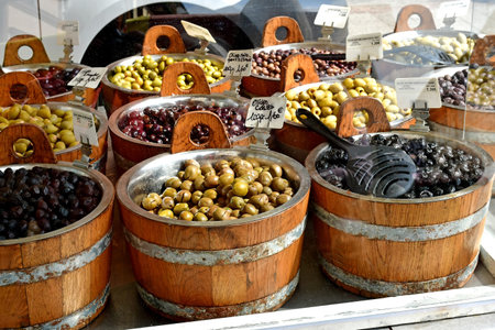 olives, offeredの写真素材