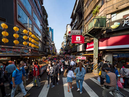 Keelung Miaokou Night market facade on April 11,2021 in Keellung, Taiwan.のeditorial素材
