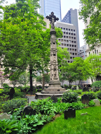 Old graveyard with tall monument in Trinity Church, New York Cityのeditorial素材
