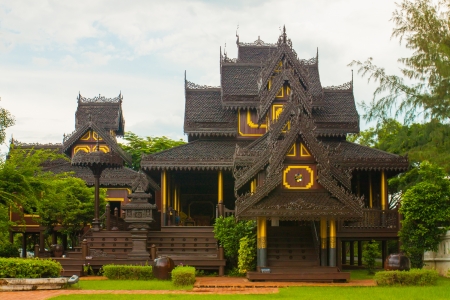 luxury ancient thai style house in samuth prakarn Thailandのeditorial素材