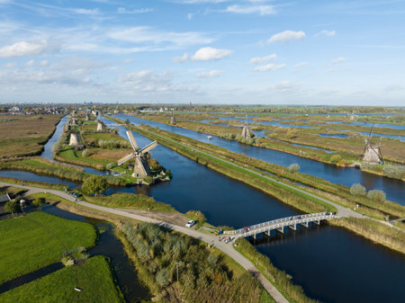 The Kinderdijk windmills are nineteen windmills in the northwest of the Alblasserwaard in the Dutch province of South Holland.の写真素材