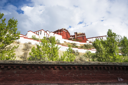 The Potala Palace in Lhasa, Tibet.のeditorial素材