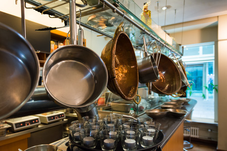 Copper Metal Pots Pans Hooks Hanging Cooking Kitchen Industry Professional Decoration Cafe Restaurantの写真素材