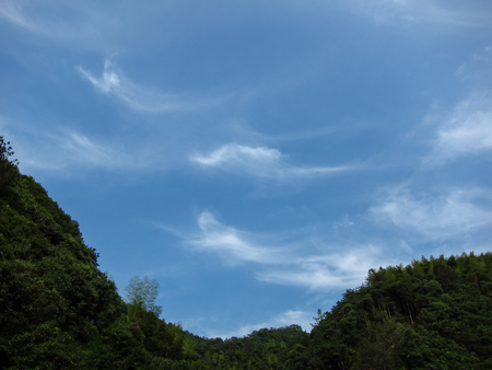 Beautiful Mountain Scene under the Skyの写真素材