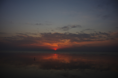 Raising Sun Rays Reflected the Rosy Cloudsの写真素材