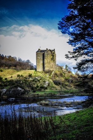 Neidpath Castle, Banks of the Tweed, Peeblesのeditorial素材
