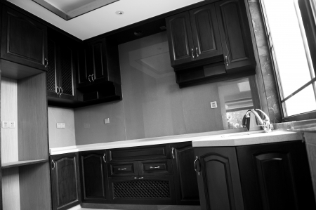 black and white photo of Chinese kitchen interior.
のeditorial素材