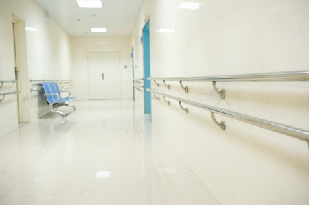 a row of chairs in the hospital hallway. のeditorial素材